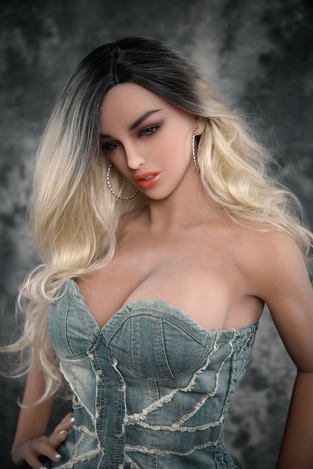 AF Doll | 168 cm (5 Fuß 6 Zoll) große, realistische Sexpuppe in Top-Qualität mit lockigem Haar – Charlee