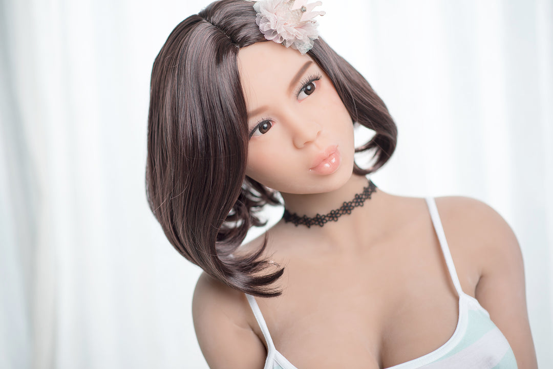 6YE | 165 cm große asiatisch-japanische Sexpuppe mit großen Brüsten - Joanna