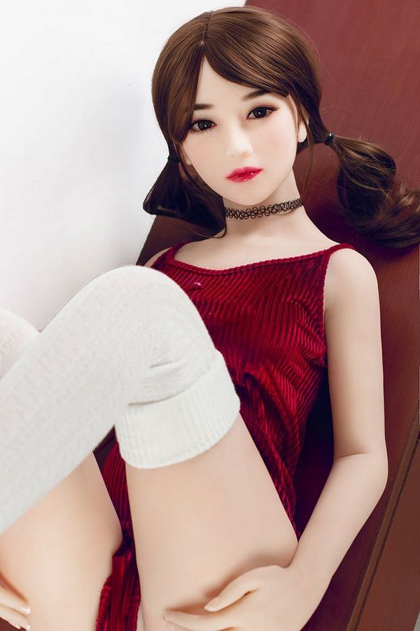 6YE | 150 cm / 4ft11 Realistische japanische Sexpuppe - Eleanor